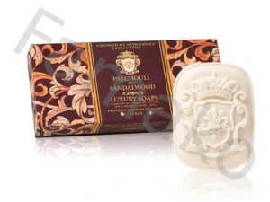 FIORENTINO Sada obdélníkových mýdel s reliéfem erbu „ Pačuli - santal “ 3x125g